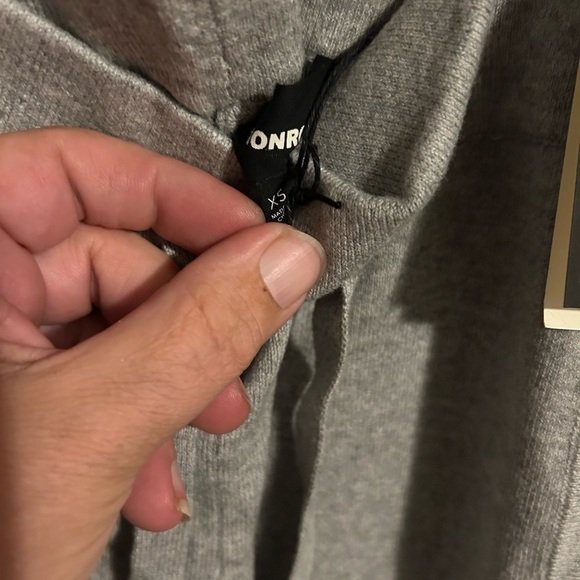 Monrow heather gray sweats - Picture 2 of 4